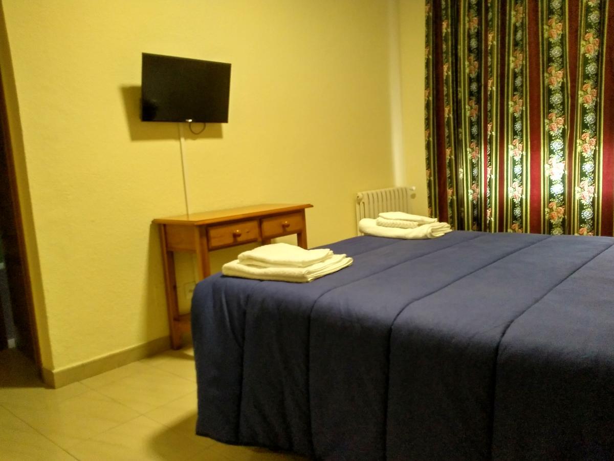 Hostal Orly Camponaraya Exterior photo