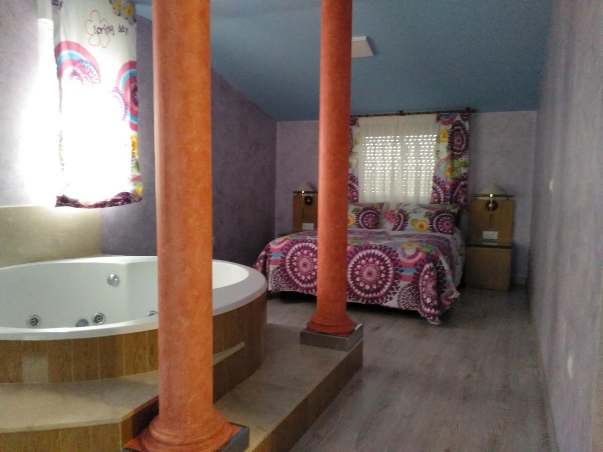 Hostal Orly Camponaraya Exterior photo